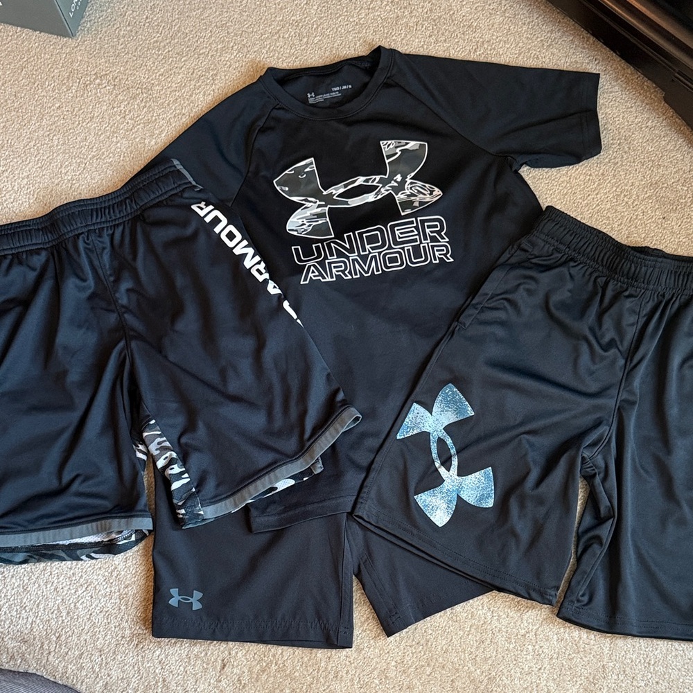 Under Armour Black and Gray Sportswear Bundle